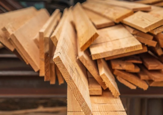 Разница между обрезной и необрезной доской