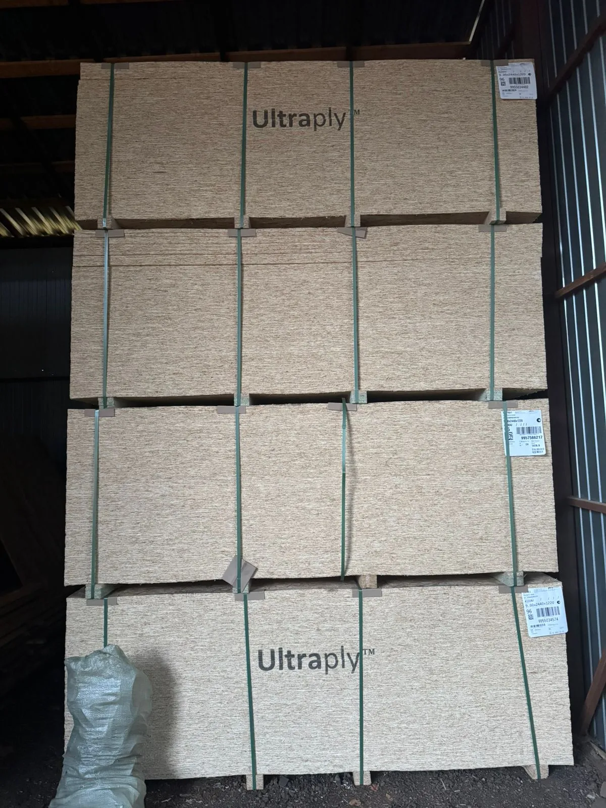 Купить Плита ОСП-3 Влагостойкая Kronospan 1250х2500х9 мм