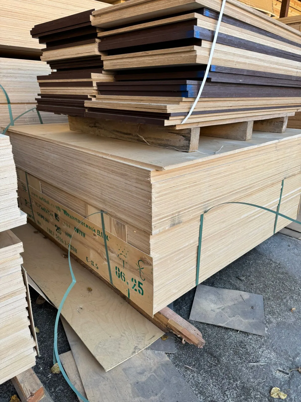 Купить Фанера ФК 1525х1525х6 мм, сорт 4/4