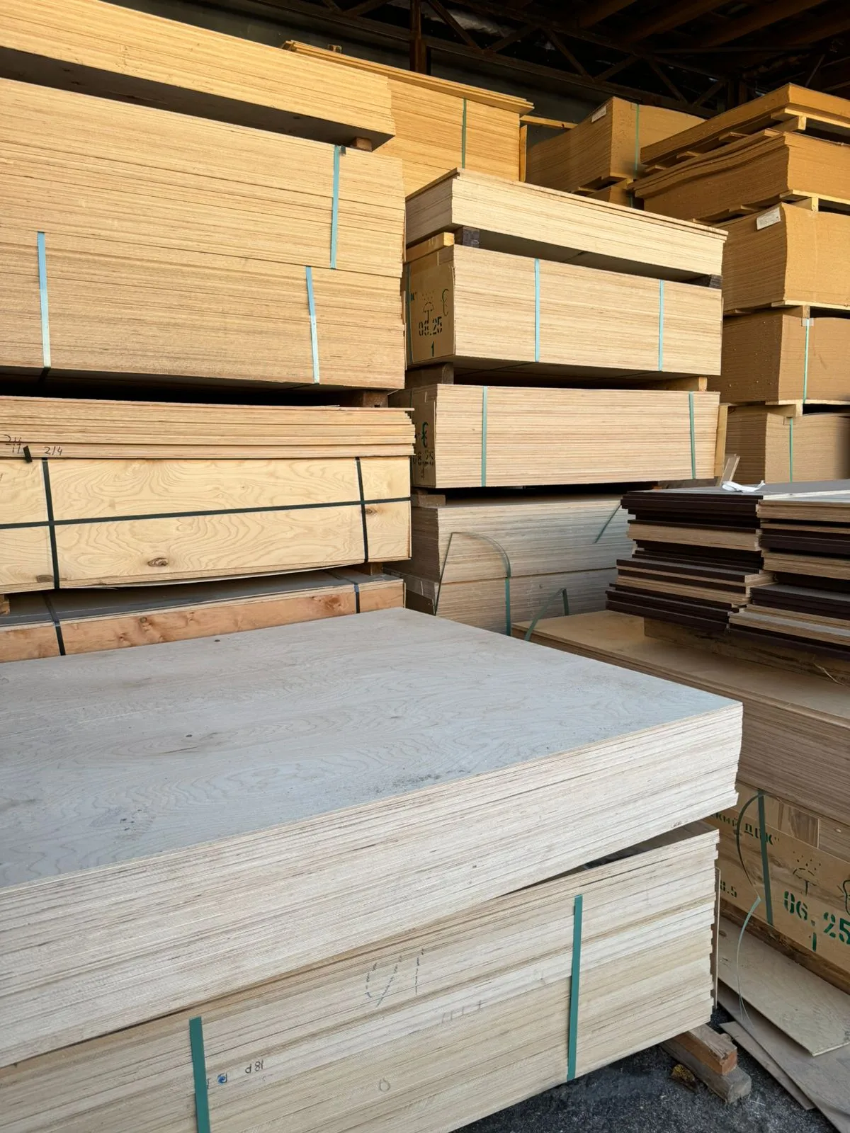 Купить Фанера ФК 1525х1525х15 мм, сорт 4/4