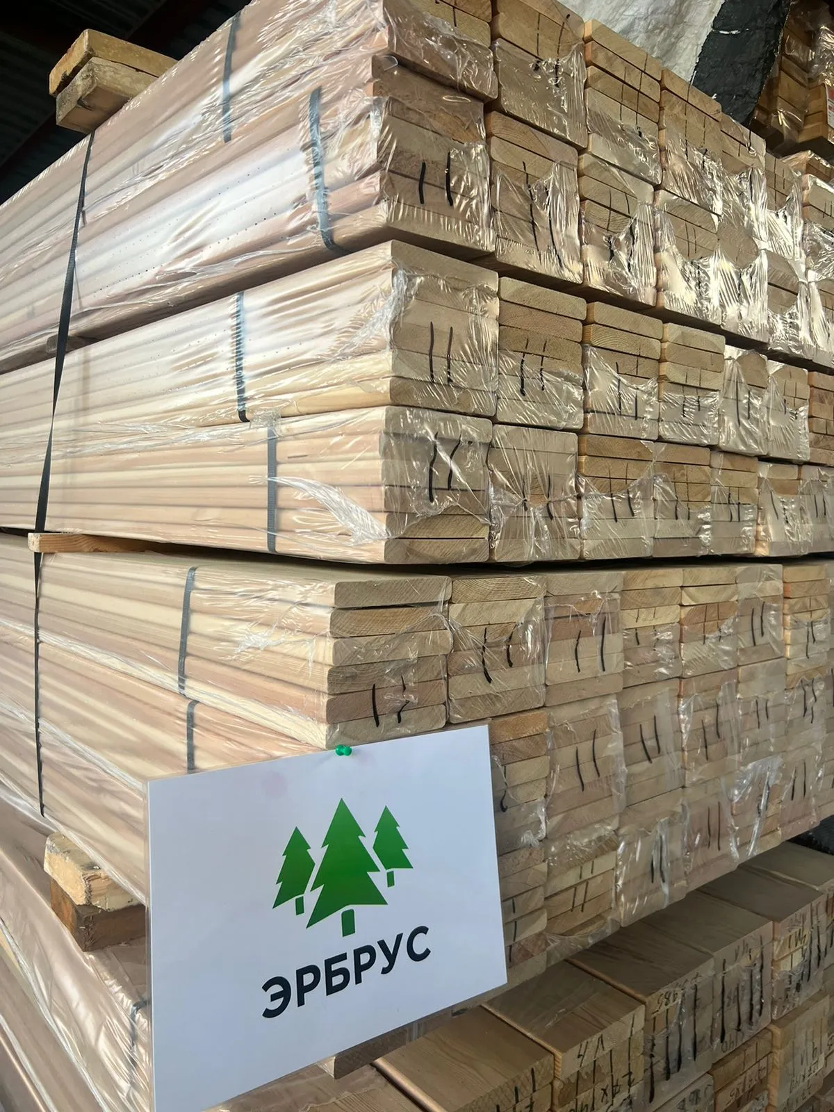 Купить Палубная доска из лиственницы 35x140х4000 мм, cорт АВ