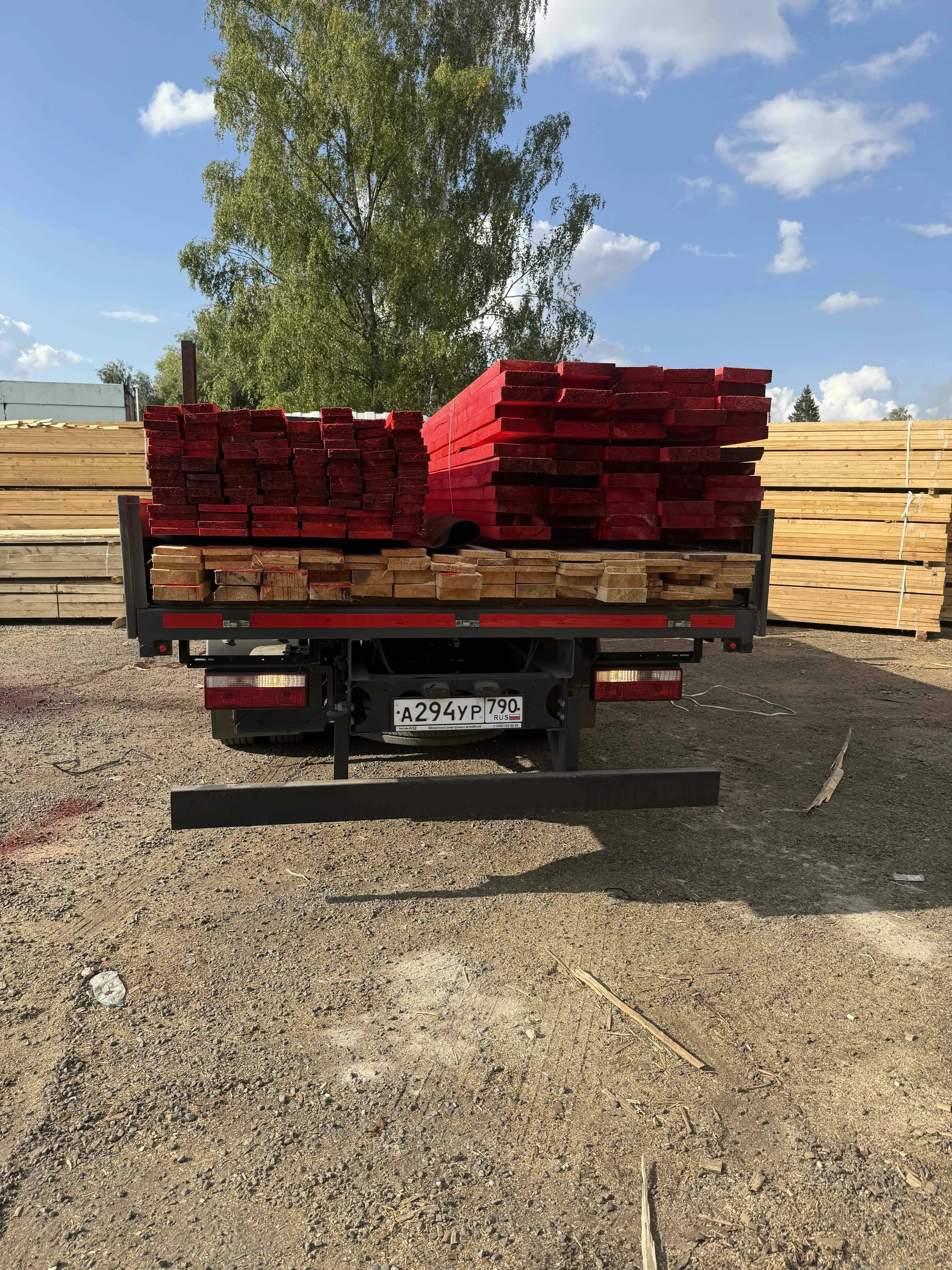 Купить Доска обрезная антисептированная 25х100х6000 мм 1 сорт ГОСТ